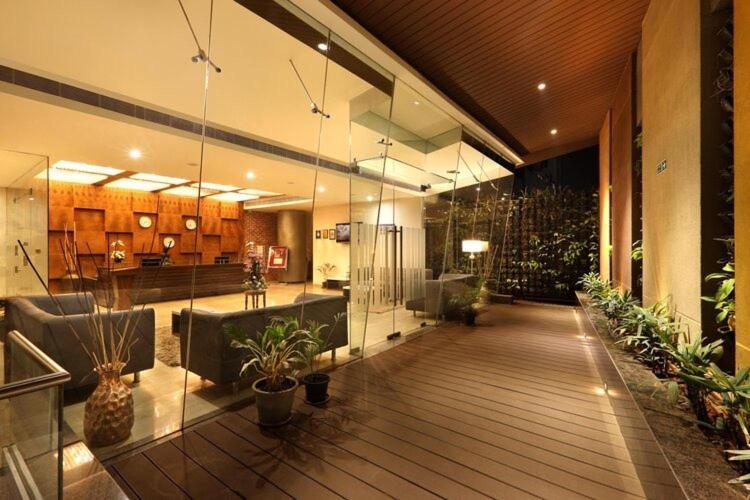 Icon Business Hotel By Bhagini Bangalore Luaran gambar